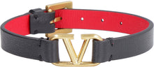 Carica l'immagine nel visualizzatore di Gallery, Valentino Garavani - Bracciale VLogo Signature in pelle
