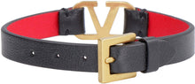 Carica l'immagine nel visualizzatore di Gallery, Valentino Garavani - Bracciale VLogo Signature in pelle

