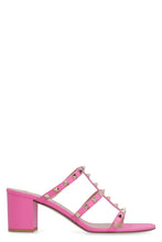 Carica l'immagine nel visualizzatore di Gallery, Valentino Garavani - Mules Rockstud in pelle
