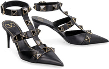 Carica l'immagine nel visualizzatore di Gallery, Valentino Garavani - Slingback Roman Studs in pelle
