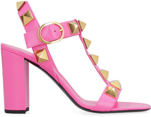 Carica l'immagine nel visualizzatore di Gallery, Valentino Garavani - Sandali Roman Stud in pelle
