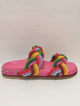Carica l'immagine nel visualizzatore di Gallery, Slides RockStud
