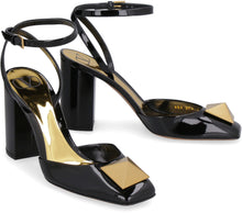 Carica l'immagine nel visualizzatore di Gallery, Valentino Garavani - Slingback One Stud in vernice
