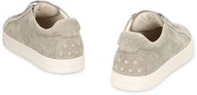 Carica l'immagine nel visualizzatore di Gallery, Sneakers in Pelle Scamosciata
