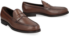 Load image into Gallery viewer, Leather loafers
