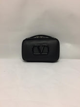 Carica l'immagine nel visualizzatore di Gallery, Valentino Garavani - Borsa messenger Lacquered in pelle
