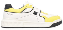 Carica l'immagine nel visualizzatore di Gallery, Valentino Garavani - Sneakers low-top One Stud in pelle
