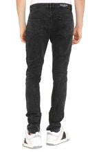 Load image into Gallery viewer, Slim fit jeans
