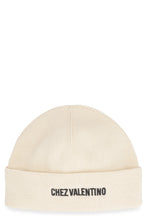 Load image into Gallery viewer, Ribbed knit beanie
