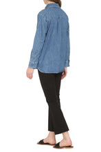 Carica l'immagine nel visualizzatore di Gallery, Camicia in denim
