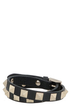 Carica l'immagine nel visualizzatore di Gallery, Bracciale Rockstud in pelle
