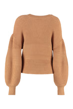 Carica l'immagine nel visualizzatore di Gallery, Maglione Rye a coste con scollo a V

