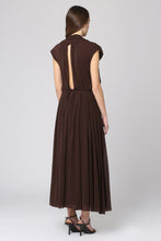 Carica l&#39;immagine nel visualizzatore di Gallery, Abito in crêpe
