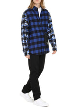 Carica l'immagine nel visualizzatore di Gallery, Overshirt motivo tartan
