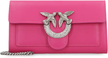 Carica l'immagine nel visualizzatore di Gallery, Wallet on chain Love One in pelle

