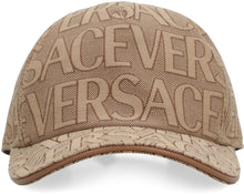 Carica l'immagine nel visualizzatore di Gallery, Cappello da baseball con logo all over
