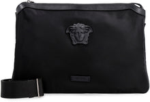 Carica l'immagine nel visualizzatore di Gallery, Messenger-bag La Medusa in nylon
