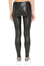 Carica l'immagine nel visualizzatore di Gallery, Leggings in ecopelle
