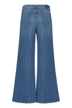Load image into Gallery viewer, The Ditcher Roller Sneak jeans
