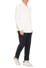 Carica l'immagine nel visualizzatore di Gallery, Camicia Initial in cotone con collo all'italiana
