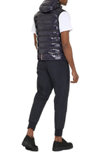 Load image into Gallery viewer, Lappe bodywarmer jacket
