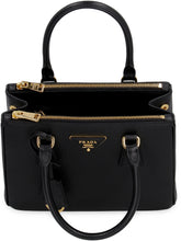 Carica l'immagine nel visualizzatore di Gallery, Mini-bag Prada Galleria in pelle
