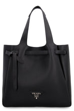 Carica l'immagine nel visualizzatore di Gallery, Tote bag in pelle martellata

