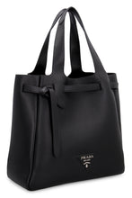 Carica l'immagine nel visualizzatore di Gallery, Tote bag in pelle martellata
