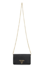 Carica l'immagine nel visualizzatore di Gallery, Wallet on chain in pelle saffiano

