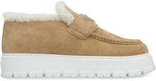 Carica l'immagine nel visualizzatore di Gallery, Slip-on in pelle scamosciata
