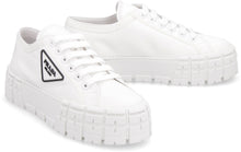 Carica l'immagine nel visualizzatore di Gallery, Sneakers low-top in tela
