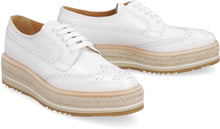 Carica l'immagine nel visualizzatore di Gallery, Stringate in pelle con platform
