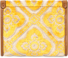 Carica l'immagine nel visualizzatore di Gallery, Clutch in tessuto jacquard
