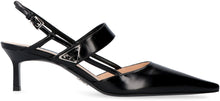 Load image into Gallery viewer, Leather pointy-toe slingback
