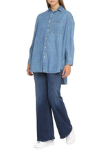 Carica l'immagine nel visualizzatore di Gallery, Camicia in denim
