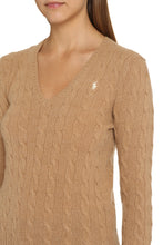 Load image into Gallery viewer, Cable knit sweater
