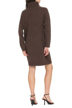 Carica l&#39;immagine nel visualizzatore di Gallery, Abito dolcevita in maglia
