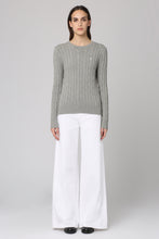 Carica l'immagine nel visualizzatore di Gallery, Pullover in maglia a trecce
