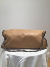 Carica l'immagine nel visualizzatore di Gallery, Tote bag Falabella
