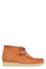 Carica l'immagine nel visualizzatore di Gallery, Scarpe stringate Wallabee in pelle scamosciata
