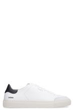 Carica l'immagine nel visualizzatore di Gallery, Sneakers low-top Clean 90 Triple in pelle
