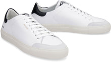 Carica l'immagine nel visualizzatore di Gallery, Sneakers low-top Clean 90 Triple in pelle
