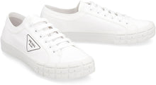 Carica l'immagine nel visualizzatore di Gallery, Sneakers low-top in canvas

