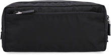 Carica l'immagine nel visualizzatore di Gallery, Necessaire in nylon con dettagli in pelle
