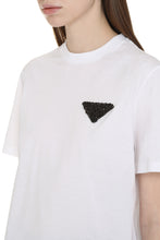 Carica l'immagine nel visualizzatore di Gallery, T-shirt in cotone ricamata
