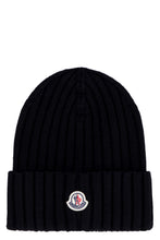 Carica l'immagine nel visualizzatore di Gallery, Cappello in maglia a coste
