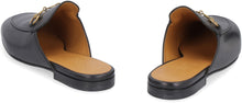 Carica l'immagine nel visualizzatore di Gallery, Slippers Princetown in pelle
