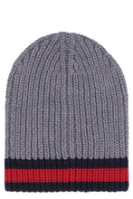 Carica l'immagine nel visualizzatore di Gallery, Cappello in maglia a coste
