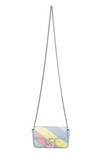 Carica l'immagine nel visualizzatore di Gallery, Mini-bag GG Marmont in pelle trapuntata
