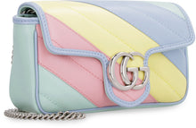 Carica l'immagine nel visualizzatore di Gallery, Mini-bag GG Marmont in pelle trapuntata
